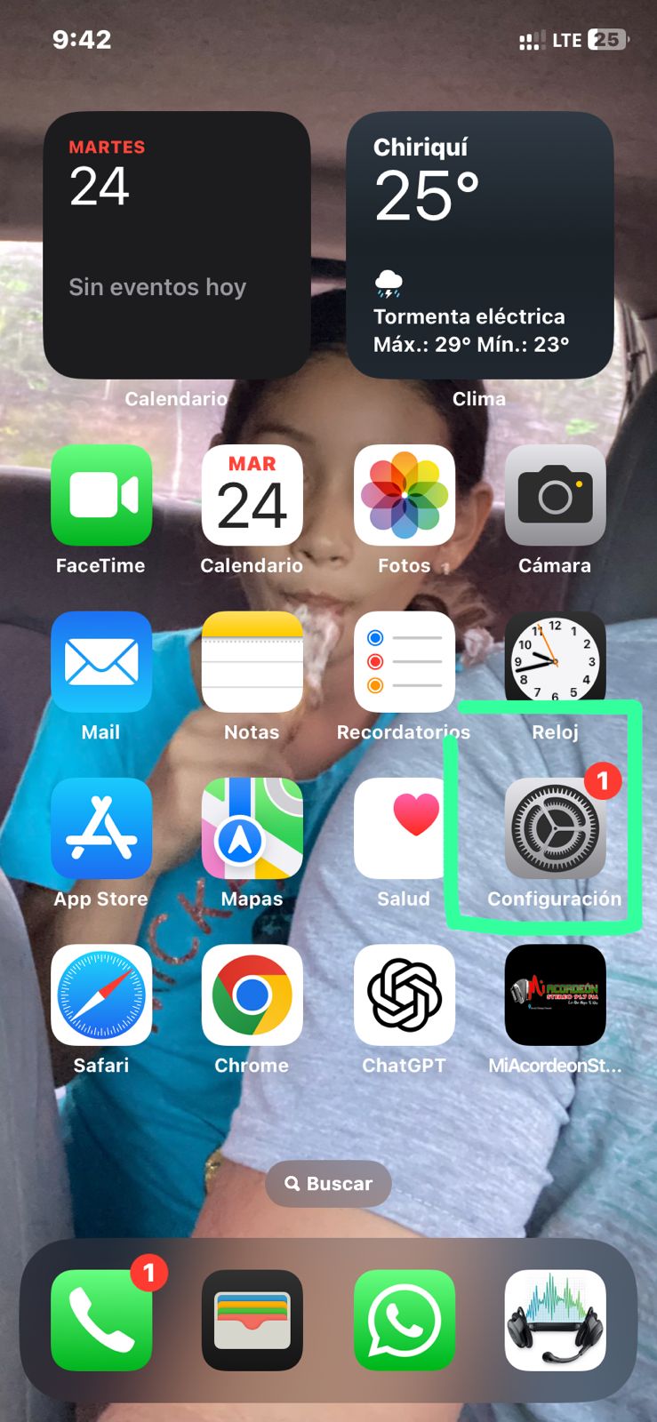Icono de Ajustes en la pantalla de inicio del iPhone